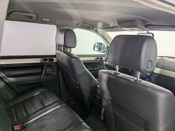 Volkswagen Touareg, 2009г, полный привод, автомат