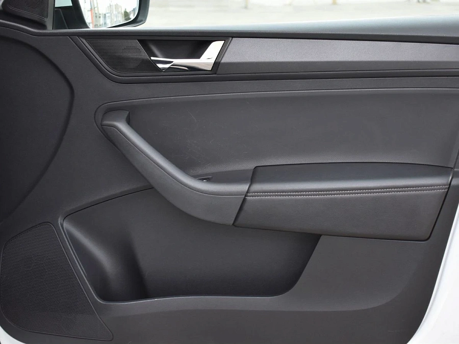 Skoda Rapid, 2021г., передний привод, автомат