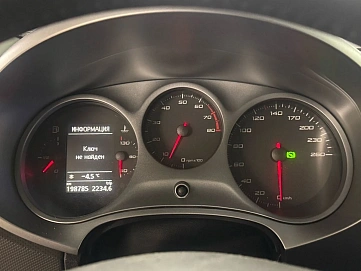 SEAT Leon, 2012г, передний привод, робот