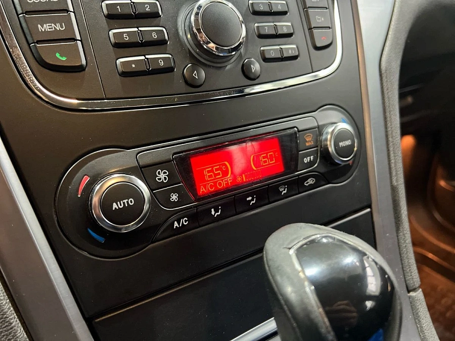 Ford Mondeo, 2012г., передний привод, автомат