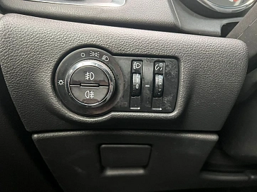 Opel Astra, 2012г, передний привод, автомат