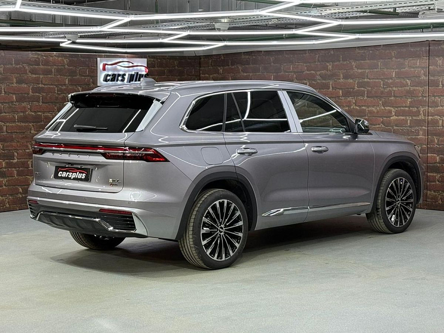 Geely Monjaro, 2024г., передний привод, автомат