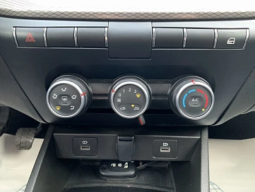 Lada (ВАЗ) Vesta, 2023г, передний привод, механика