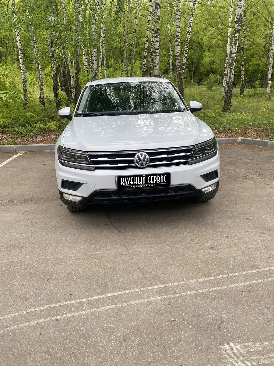 Volkswagen Tiguan, 2020г., полный привод, автомат