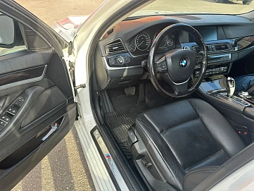 BMW 5 серии, 2010г, задний привод, автомат