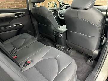 Toyota Highlander, 2025г, полный привод, автомат