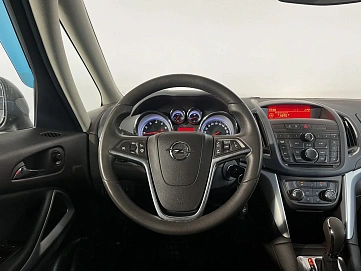 Opel Zafira, 2012г, передний привод, автомат