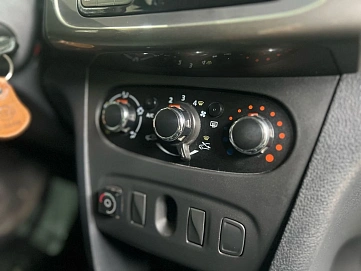 Renault Logan, 2019г, передний привод, механика