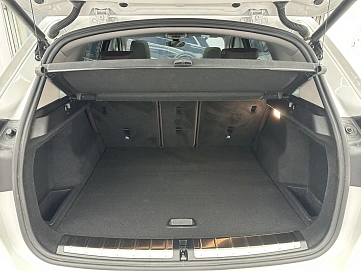 BMW X1, 2021г, передний привод, робот