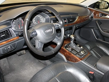 Audi A6, 2011г, передний привод, автомат