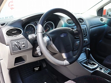 Ford Focus, 2010г, передний привод, автомат