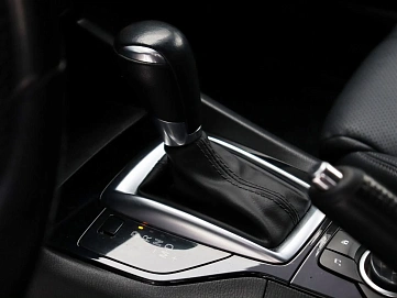Mazda 3, 2017г, передний привод, автомат