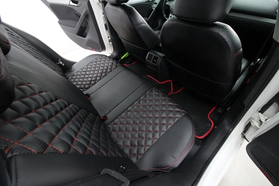 Volkswagen Golf, 2010г., передний привод, механика