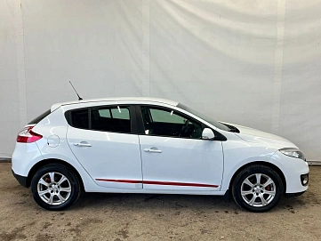 Renault Megane, 2013г, передний привод, механика