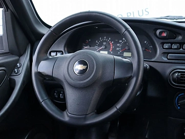 Chevrolet Niva, 2011г, полный привод, механика
