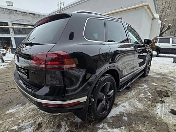 Volkswagen Touareg, 2016г, полный привод, автомат