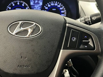 Hyundai Solaris, 2015г, передний привод, автомат