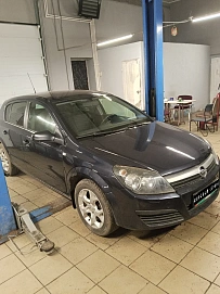 Opel Astra, 2006г, передний привод, механика