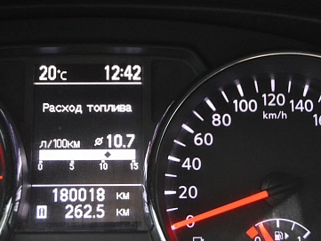 Nissan Qashqai, 2011г, передний привод, механика