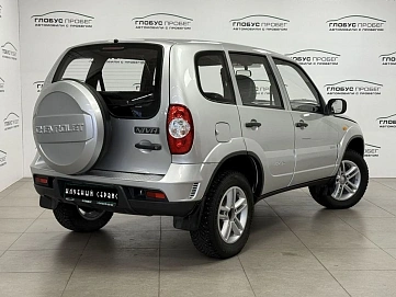 Chevrolet Niva, 2010г, передний привод, механика