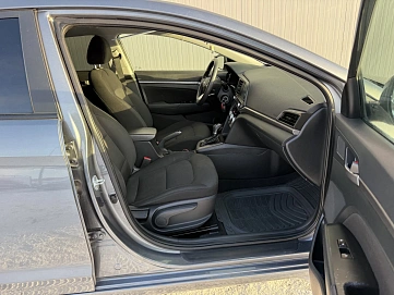 Hyundai Elantra, 2019г, передний привод, автомат