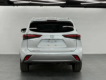 Toyota Highlander, 2025г, полный привод, автомат