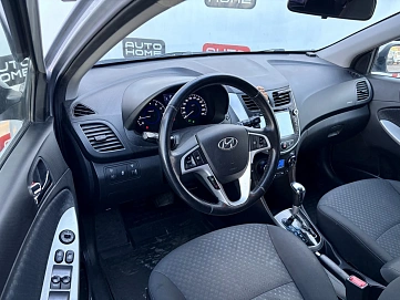 Hyundai Solaris, 2012г., передний привод, автомат