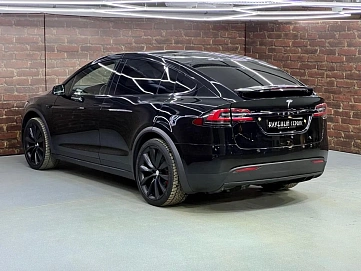 Tesla Model X, 2020г, полный привод, автомат