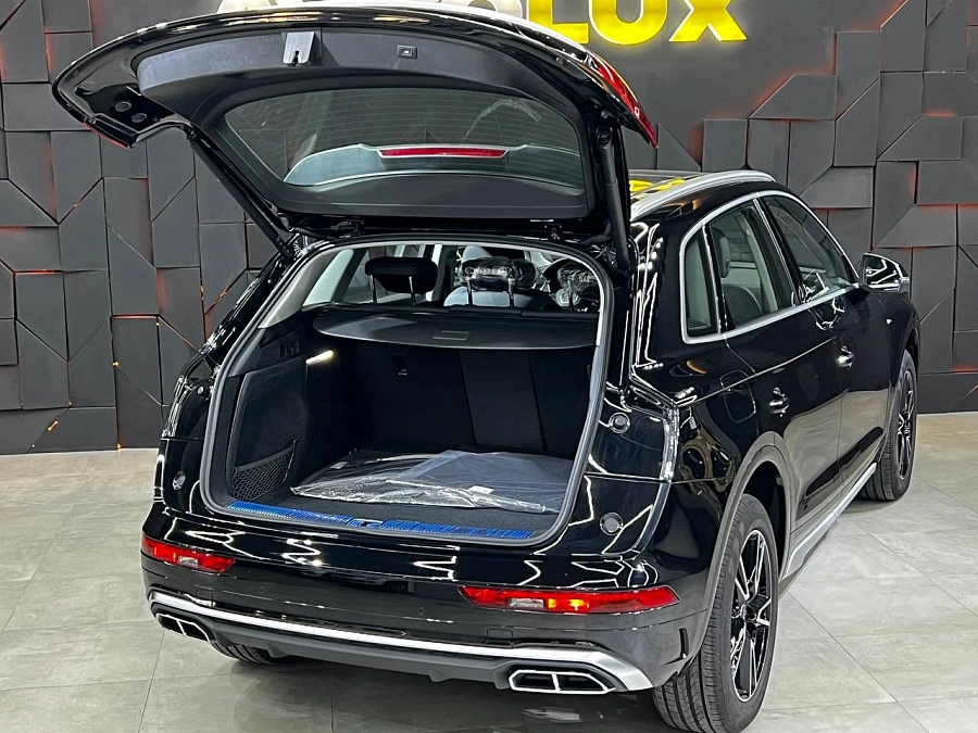 Audi Q5, 2023г., полный привод, робот