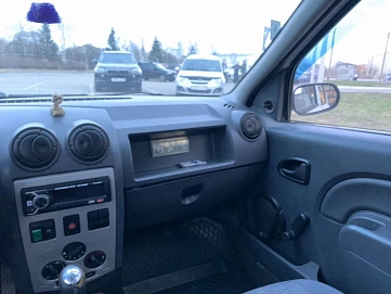 Renault Logan, 2006г, передний привод, механика