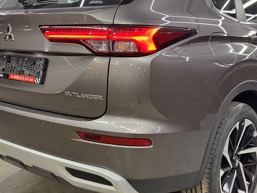 Mitsubishi Outlander, 2023г., полный привод, вариатор