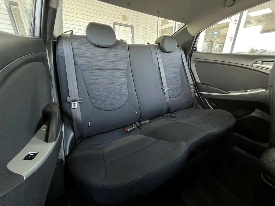 Hyundai Solaris, 2015г., передний привод, автомат