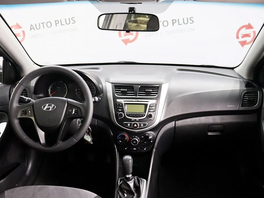 Hyundai Solaris, 2013г., передний привод, механика