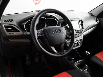 Lada (ВАЗ) Vesta, 2017г, передний привод, механика