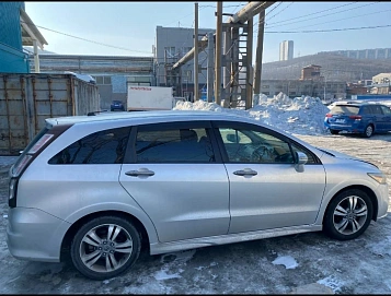 Honda Stream, 2009г, передний привод, автомат