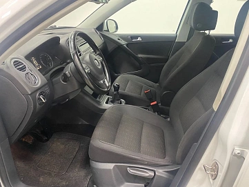 Volkswagen Tiguan, 2014г., передний привод, механика