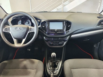 Lada (ВАЗ) Vesta, 2018г, передний привод, механика