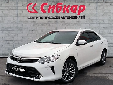 Toyota Camry, 2016г, передний привод, автомат