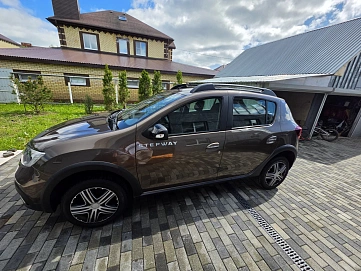 Renault Sandero, 2018г., передний привод, вариатор