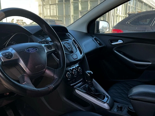 Ford Focus, 2013г, передний привод, механика