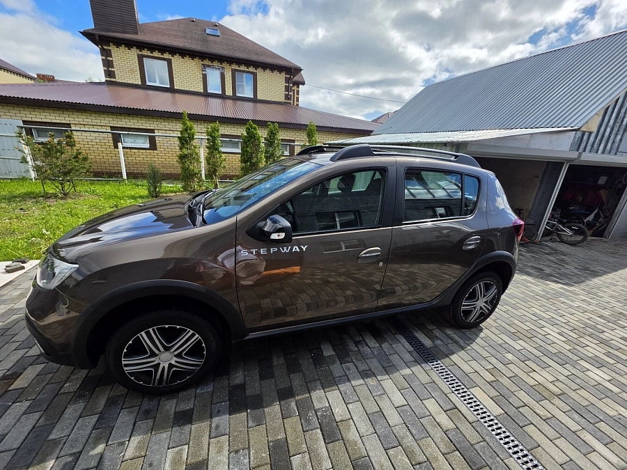 Renault Sandero, 2018г., передний привод, вариатор