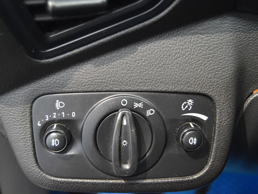 Ford Kuga, 2013г., передний привод, механика