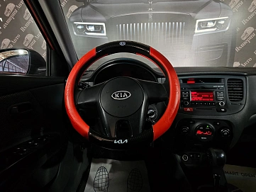 Kia Rio, 2010г., передний привод, автомат