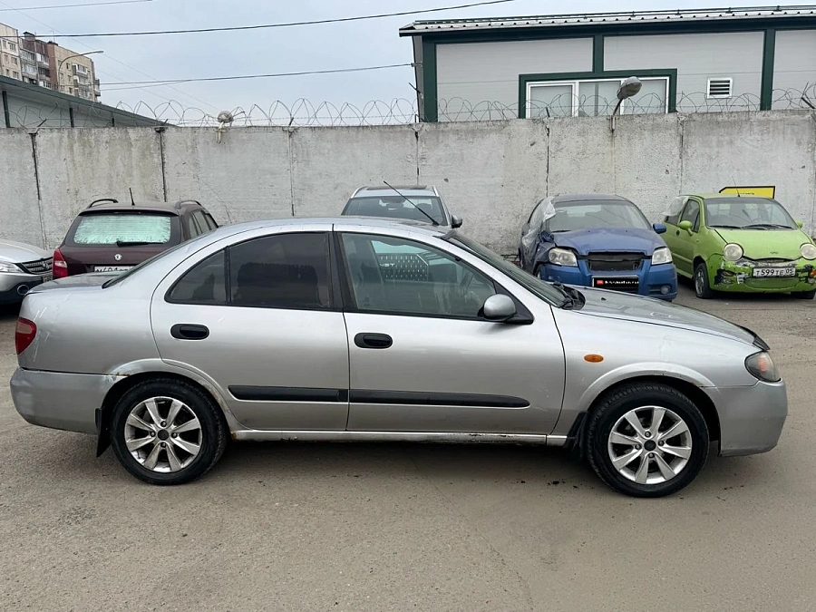 Nissan Almera, 2004г., передний привод, механика