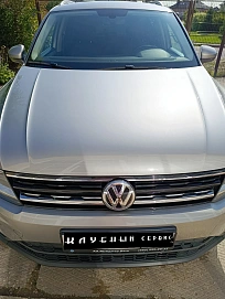 Volkswagen Tiguan, 2017г, передний привод, робот