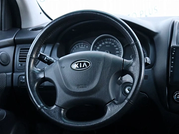Kia Sportage, 2009г, передний привод, механика