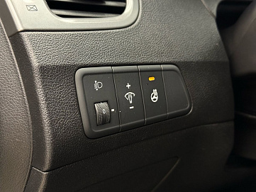 Hyundai Elantra, 2015г, передний привод, автомат