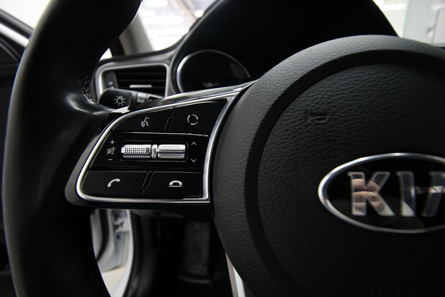 Kia Ceed, 2020г., передний привод, автомат