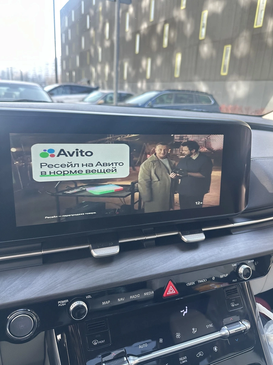 Kia Carnival, 2021г., передний привод, автомат