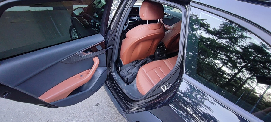 Audi A4 allroad, 2021г., полный привод, робот